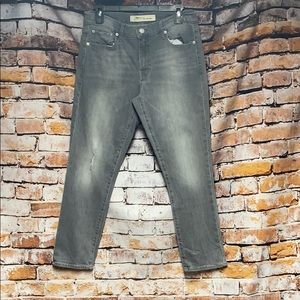 Gap Girlfriend Jeans Size 28